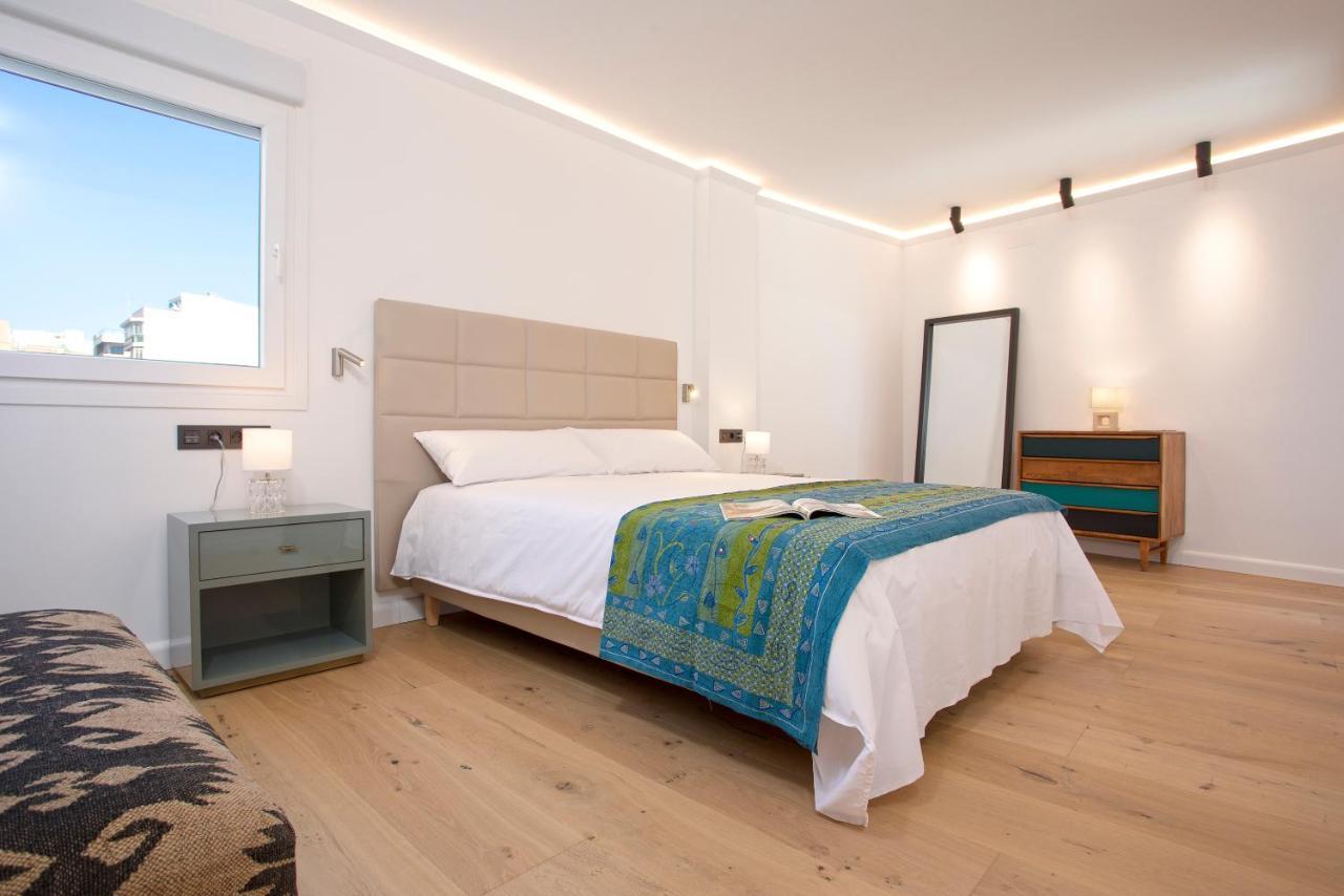 Malagueta Luz By Renthas Apartment Malaga Exterior photo